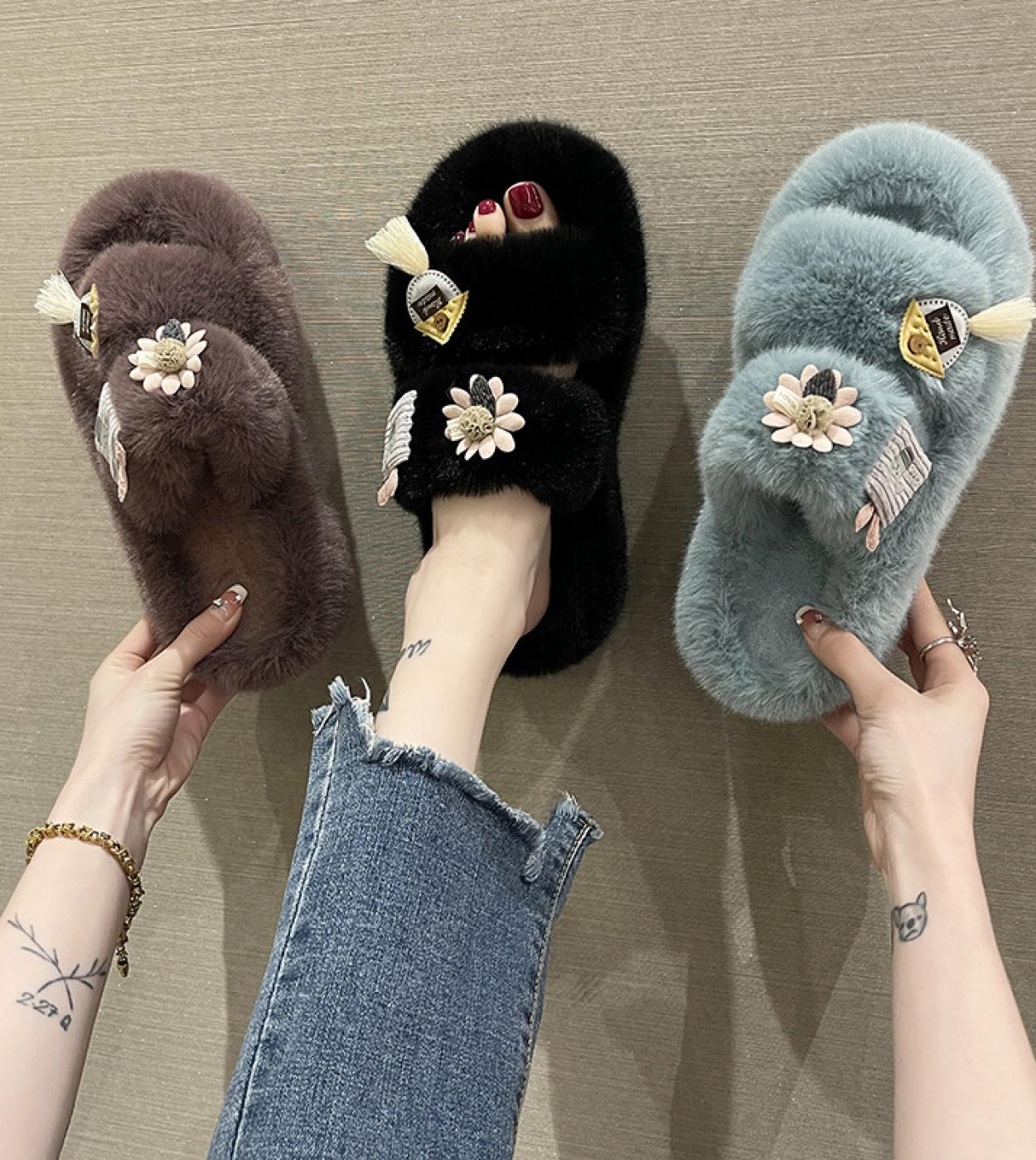 Q plus slippers sale