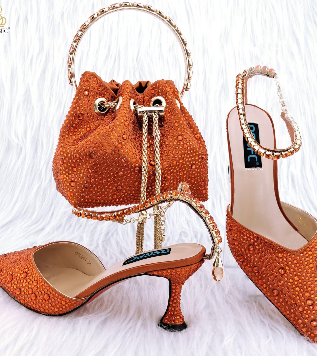 Gucci zebra print Matching Shoes, Purses Handbags Clutches | Dress shoe bag,  Bags, Black gucci purse