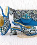 Qsgfc Nigerian Classic Design Splicing Style Shoes And Bag Big Diamond Decoration African Noble Midheel Shoes Of Party  