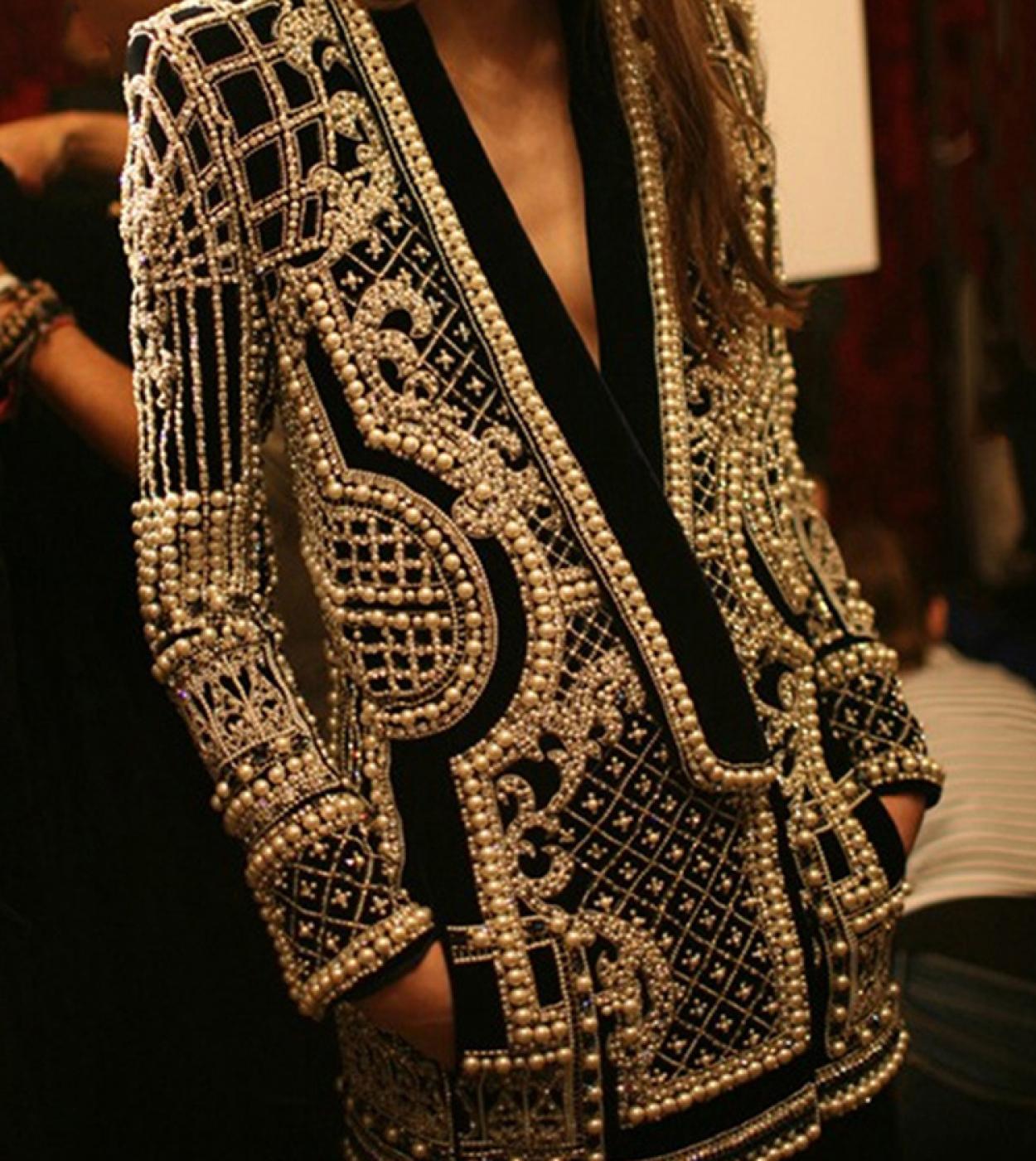 Top Quality Newest 2023 Stylish Designer Jacket Womens V Neck Long Sleeve Luxurious Metallic Beaded  Long Blazer