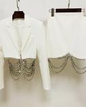 Conjuntos de dos piezas, chaqueta con falda blanca y negra, trajes hechos a mano con cadena de diamantes de imitación, borla con