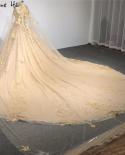 Dubai Luxury Short Sleeves Long Train Wedding Dress Highend Luxury Big Train Wedding Bride Gown   Wedding Dresses