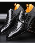 Scarpe eleganti da uomo di marca di lusso di moda Scarpe da uomo brogue in pelle Scarpe casual da uomo stile britannico Oxfords 