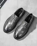 New Fashion Men Business Formal Dress Casual Flats Shoes Uomo Scarpe da sposa Oxford in pelle Scarpe con punta tonda 558 Mens Dr