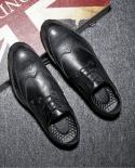 New Fashion Casual Italian Stylist Men Flat Formal Oxfords Wedding Shoe Mens Dress Shoes Leather  Brogue Shoes Big Size 