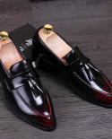 Brand Male Formal Flats Fashion Oxfords Brogue Shoes Mens Pointed Toe Dress Wedding Shoes Famous Tassel Footwear G45  Me