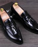 Brand Male Formal Flats Fashion Oxfords Brogue Shoes Mens Pointed Toe Dress Wedding Shoes Famous Tassel Footwear G45  Me