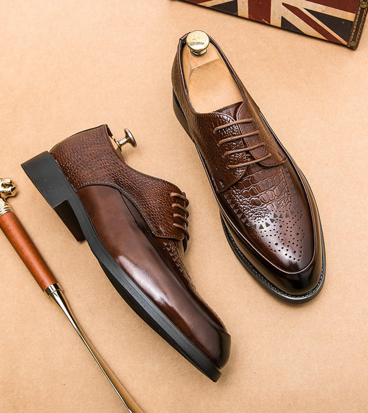 סגנון איטלקי באיכות גבוהה עור פרה קשיח נעלי שמלת כלה רשמית לגברים מחודדת אצבע גנטלמן נעל גברים ברוגס אוקספורד