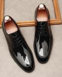 Luxury Patent Leather Mens Dress Shoes 2023 New Stye Genuine Leather Summer Fashion Wedding Business Oxfords Shoes For M