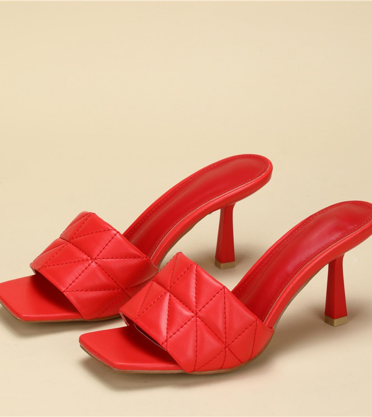 Designer deals slippers womens