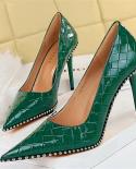 Women Shoes Studded Heel Green  Green Ladies Shoes Rivets  Women Shoes Rivets Green  Pumps  