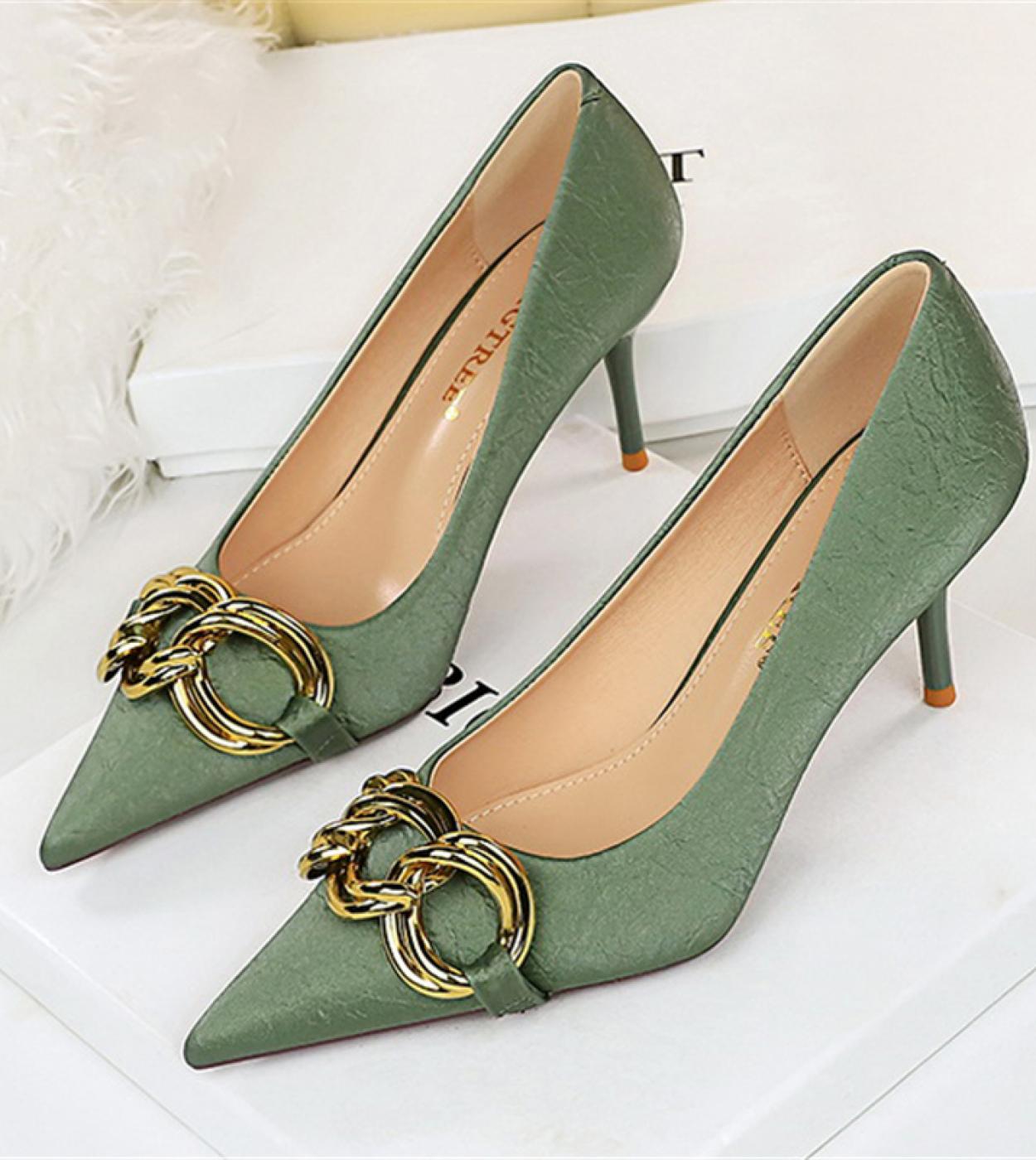 2023 mujeres 7 5 cm 9 5 cm tacones altos cadena de Metal bombas