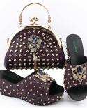  Mature Style African Women Shoes And Bag To Match In Gold Color High Quality Nigerian Design Matching Shoes And Bag  Pu