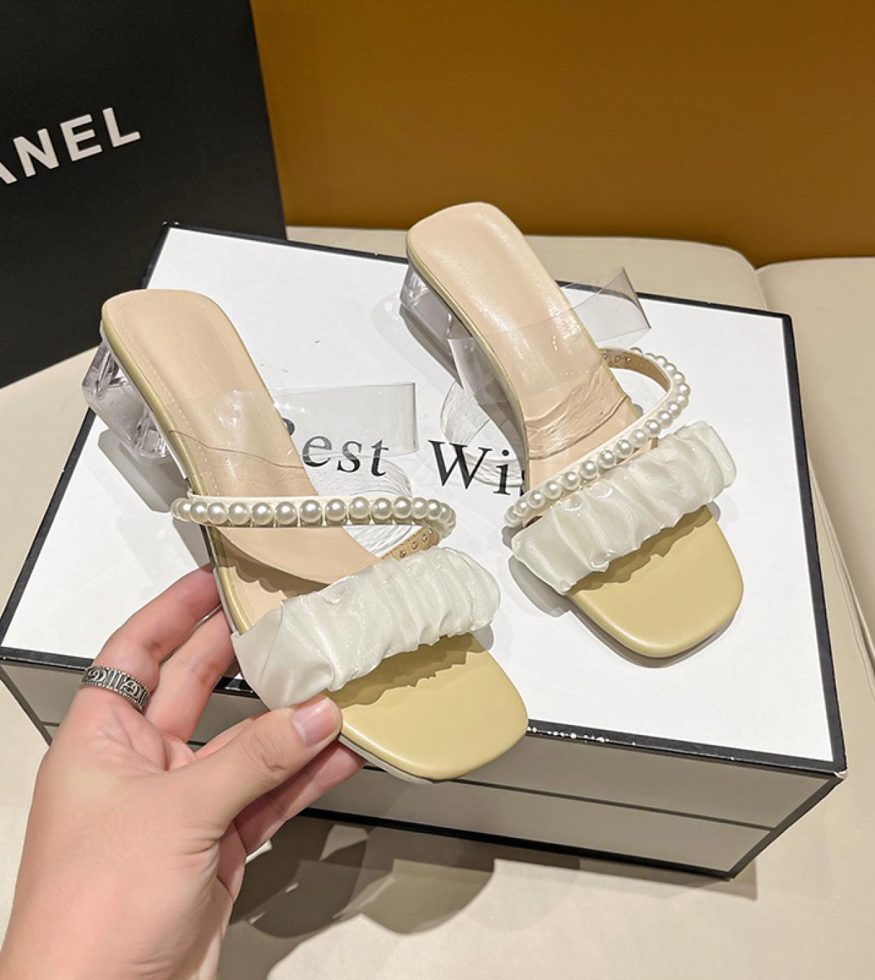 sandalias de tacón bajo elegantes