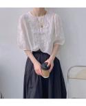 Moda Blusa Feminina de Seda Bordada Casual Manga Bolha Solta Tops O Neck Flores de Verão Camisas de Chiffon Blusa Branca