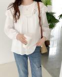  Spring Womens Tops Gentle O Neck Chic Hollow Lace Stitching Blouse Women Loose Pleated Puff Long Sleeve White Shirt 136
