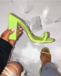 2022 נעלי נשים עקב חדשות ועבות סנדלי עקב גבוה במיוחד סנדלי פרדות ניאון ירוקים לנשים