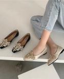 New Crown Pearl Flats Women Wedding Shoes Pointed Toe Female Dress Moccasins Low Pearl Heel Ladies Fashion Luxury Style 