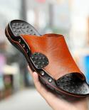 סנדלי עור לגברים נעלי קיץ קלאסיות לגברים סנדלים מקוריים רכים נעלי בית מעור אמיתי נעלי גברים רומאי עור חיצוני