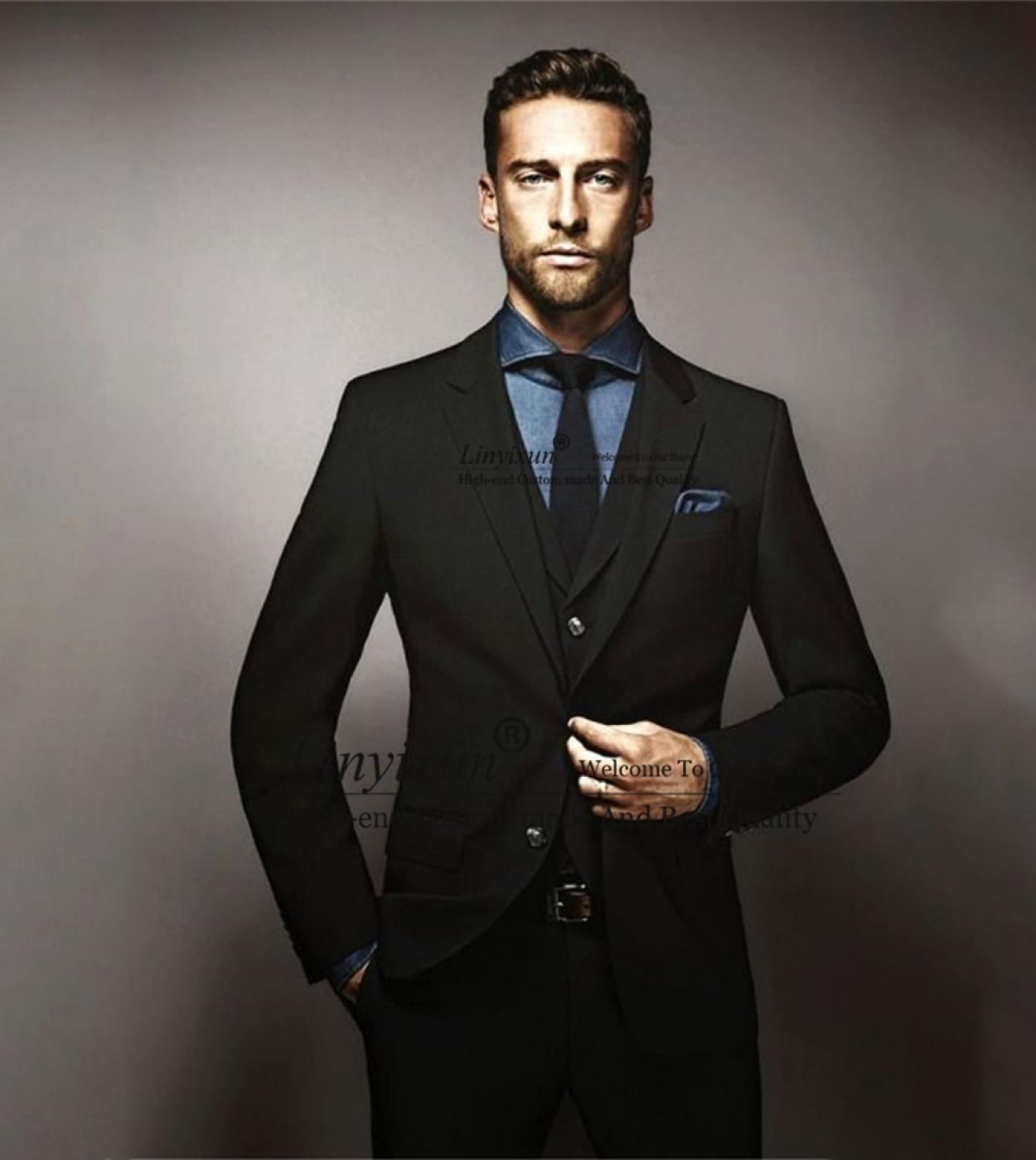 hombre negro en esmoquin