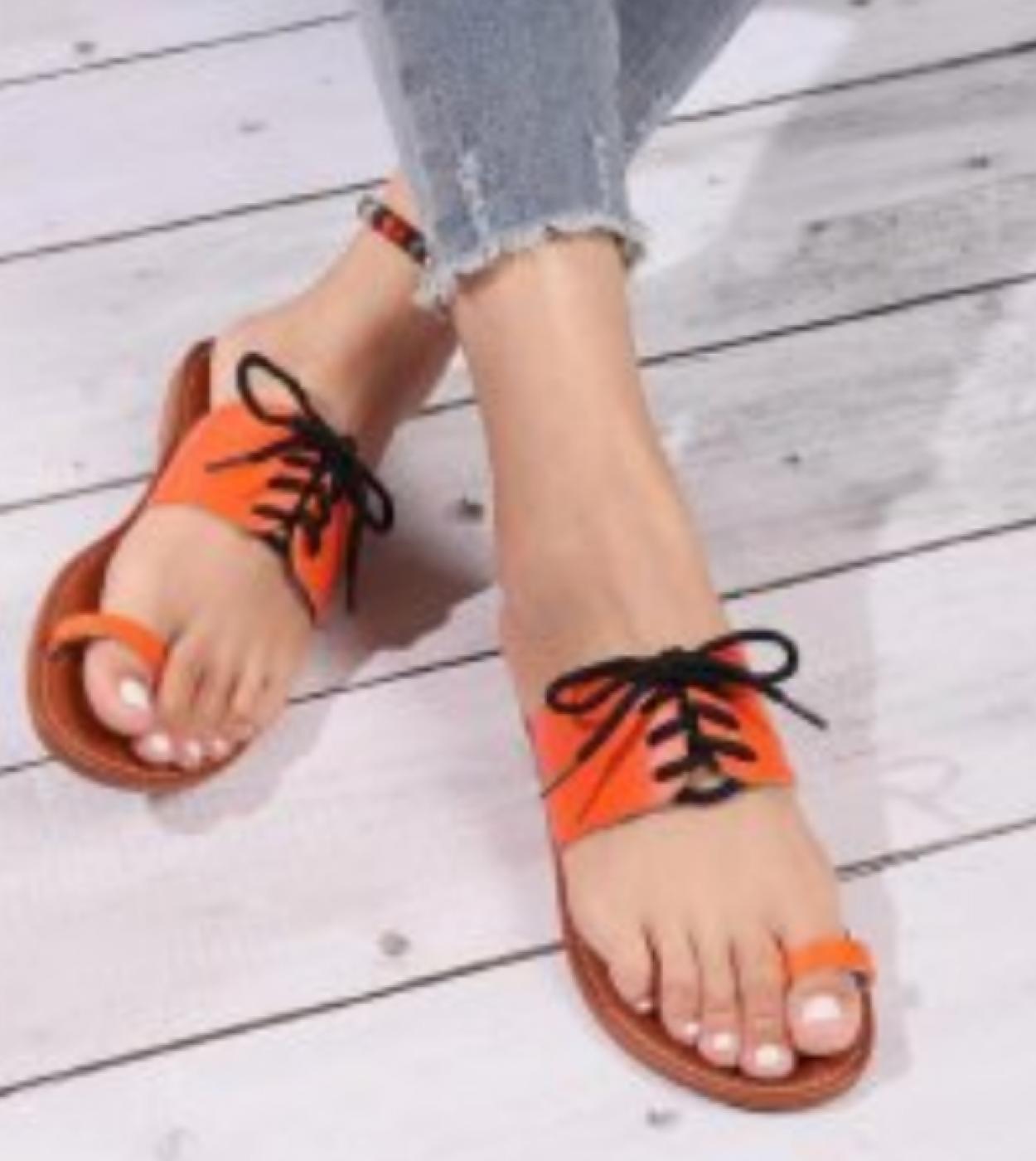 أحذية السيدات 2023 مجموعة جديدة من أصابع القدم شباشب نسائية صيفية من الدانتيل الروماني بلون واحد أحذية نسائية للخروج والشاطئ غير