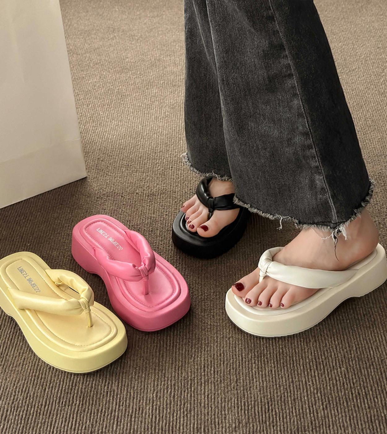 2023 Summer Fashion Designer Flip Flops Women Thick Bottom Clip Toe Wedge Sandals Woman Platform Non Slip Beach Slides S