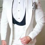 2023  New Stylemen Suits White And Black Groom Tuxedos Shawl Satin Lapel Groomsmen Wedding Best Man ( Jacket+pants+vest 