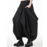 qing mo נשים חצאית קפלים 2023 אביב סתיו אופנה גודל גדול אישיות דק מותן גבוה פנס חצאית שחור lhx466