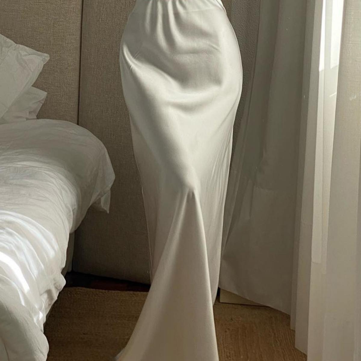 Clacive Casual White Satin Women's Skirt 2023 Fashion Loose High Waist Maxi Skirts Elegant Simple Slik Faldas Female Clo