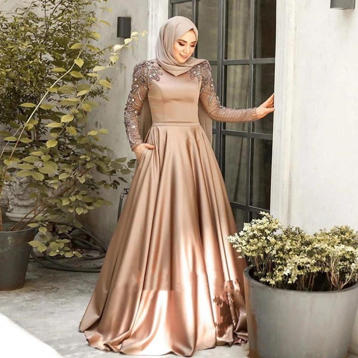 Arabic style hot sale evening dress