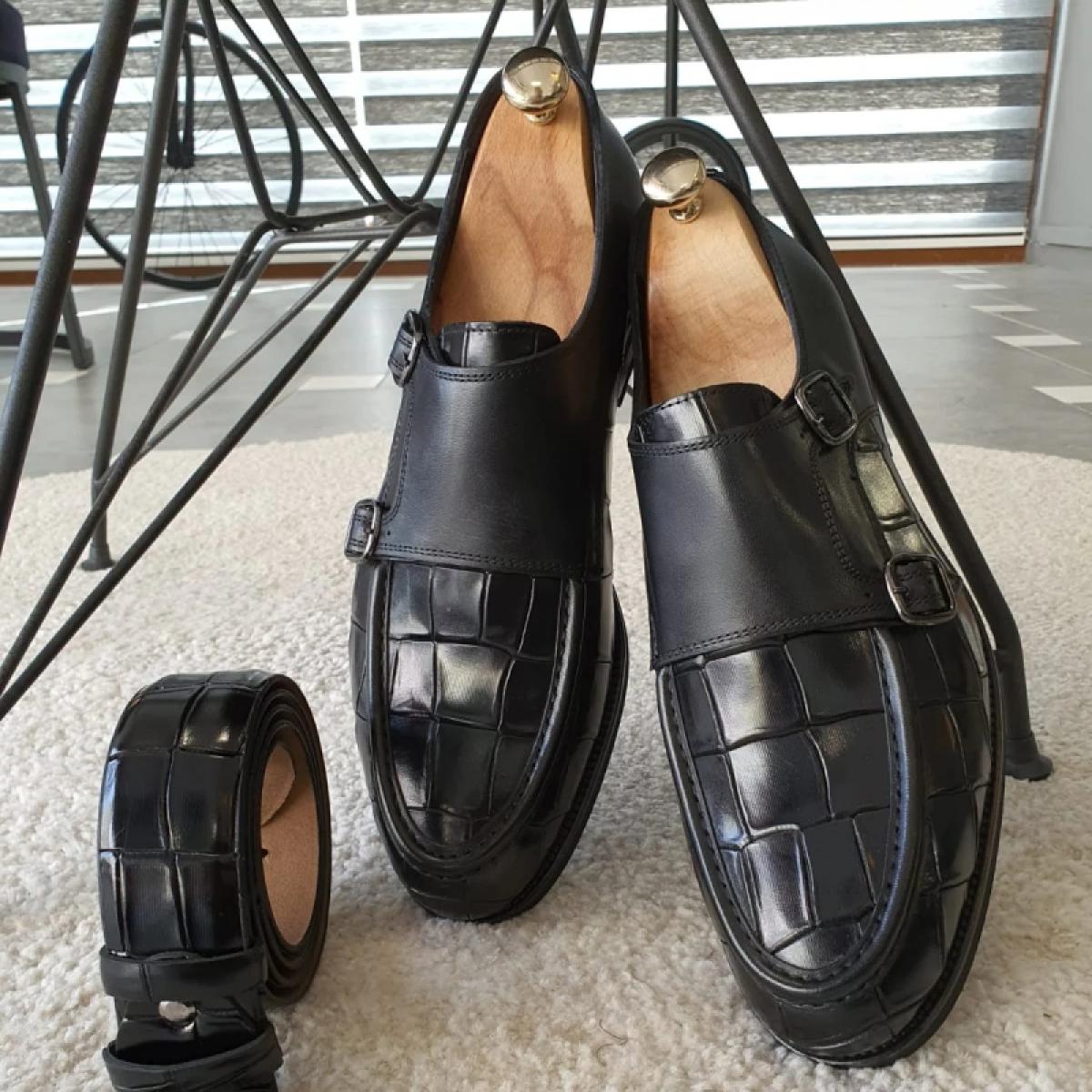 נעלי גברים שחורות נעליים רשמיות שחורות מחליקות על אצבע עגולה נעלי נזיר עם אבזם כפול עסקי לגברים עם משלוח חינם
