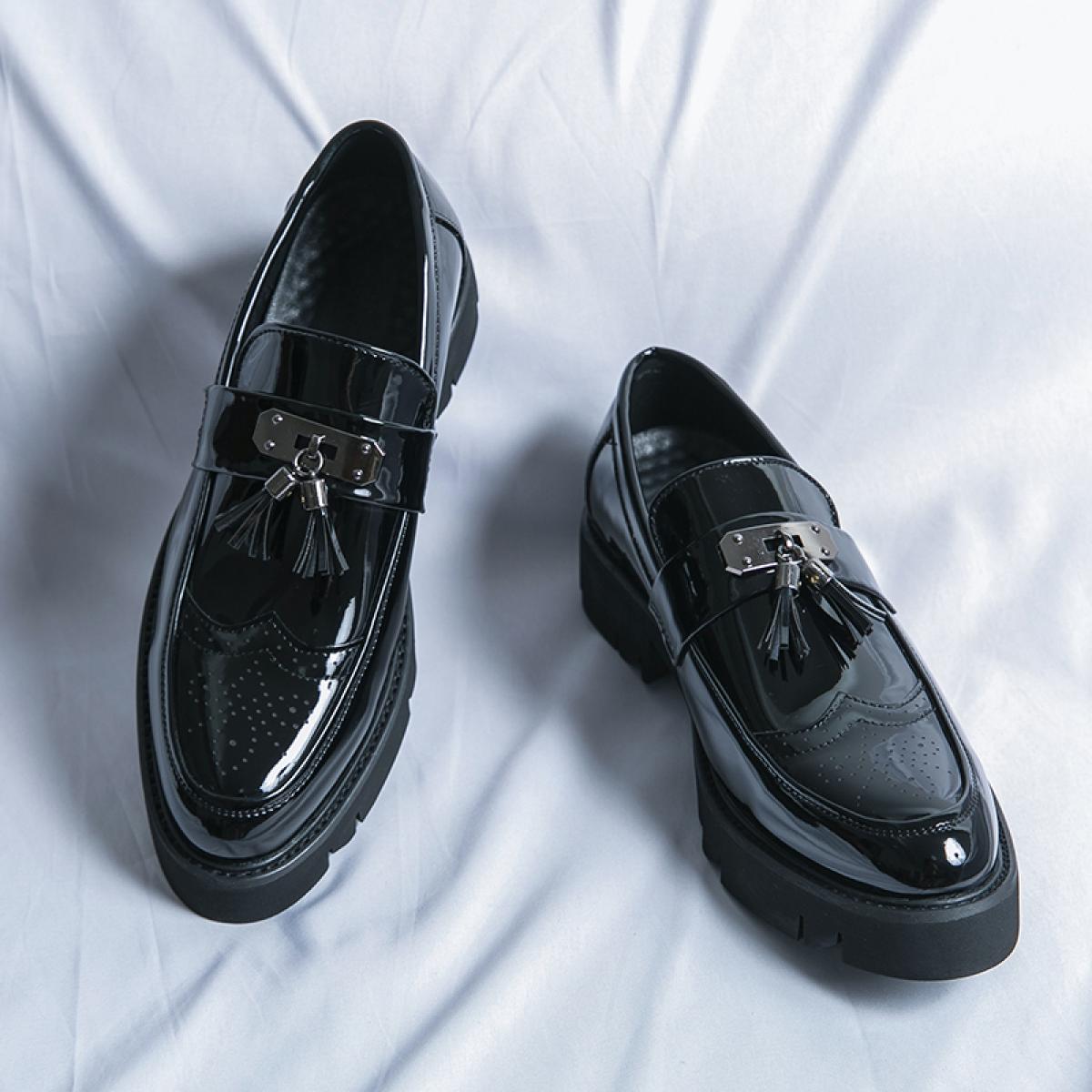 New Black Loafers Men Patent Leather Shoes Tassels Breathable Slip On Solid Casual Shoes Handmade Free Shipping Size 38 
