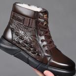 أحذية رجالية شتوية مقاومة للماء مصنوعة من القطن برأس مستدير أحذية الثلوج الدافئة غير الرسمية سميكة غير قابلة للانزلاق أحذية جلدي