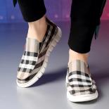 chaopai נעלי קנבס משי נושמים לקיץ לגברים סוליה דקה רכה קלות משקל נעלי לוח 2023 בד חדש