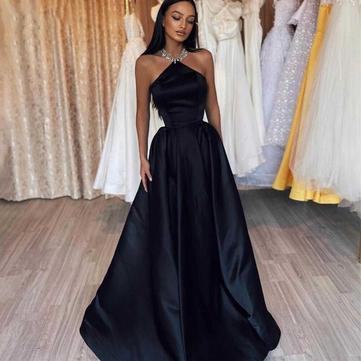 Black 2022 Evening Dresses Halter Party Dresses Floor Length Sleeveless Aline Elegant Women Wedding Party Gowns فستا