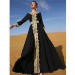 Robes pour femmes musulmanes dentelle broderie col en V à manches longues fête Maxi robe avec ceinture élégante caftan marocain 