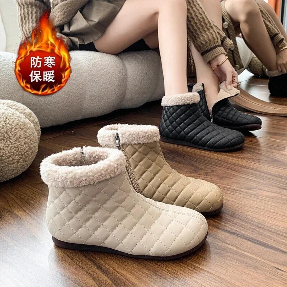 2023 Winter New Fashion Side Short Snow Boots Women Flat Casual Plus Soft Soled High Top Shoes
