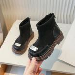 جديد 2024 الشتاء الأطفال الجلد المدبوغ أحذية بوت قصيرة موضة سميكة القاع حذاء خفيف الاطفال حذاء من الجلد الفتيان الفتيات الدافئة 