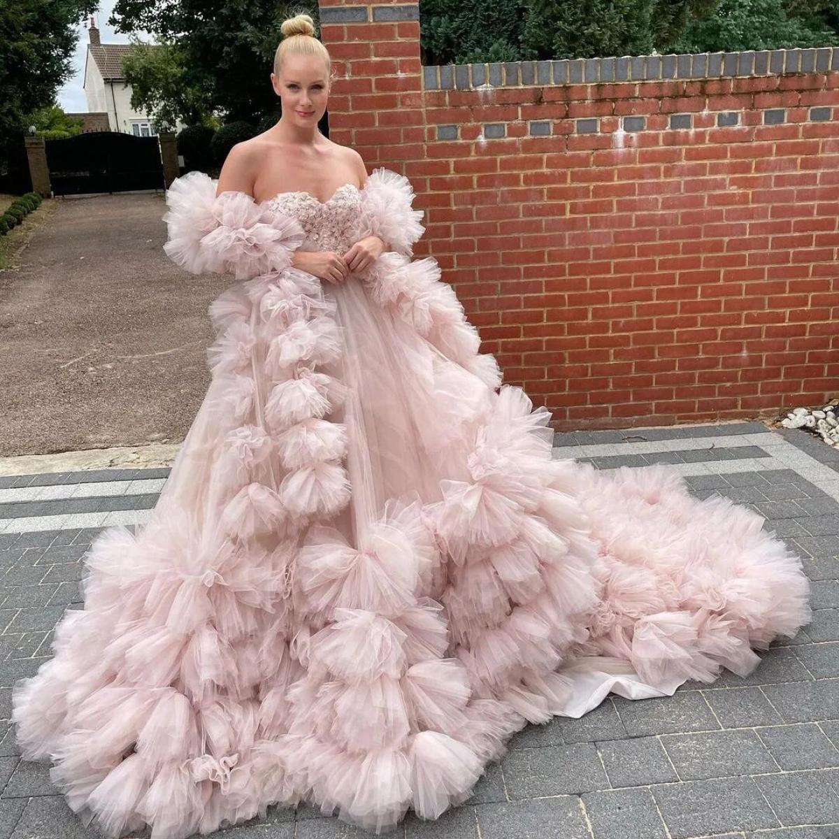 Gorgeous Layered Tulle Prom Party Dresses With Shawl Extra Puffy