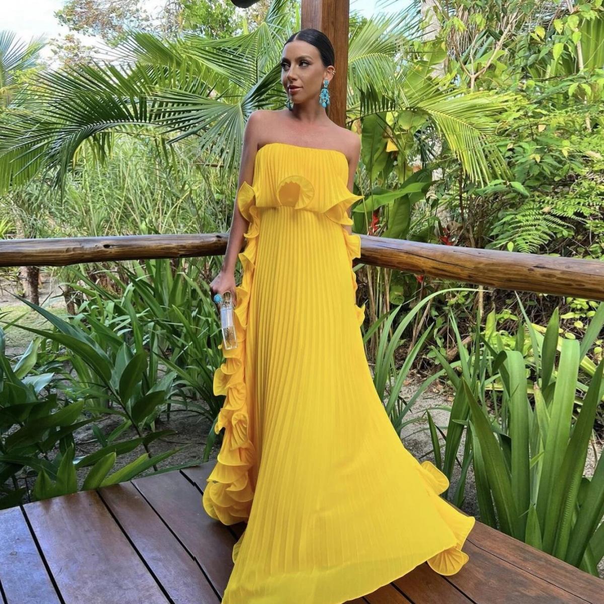 Abito da donna estivo alla moda per le vacanze Abiti formali lunghi in chiffon plissettato giallo Abiti da cerimonia in spiaggia
