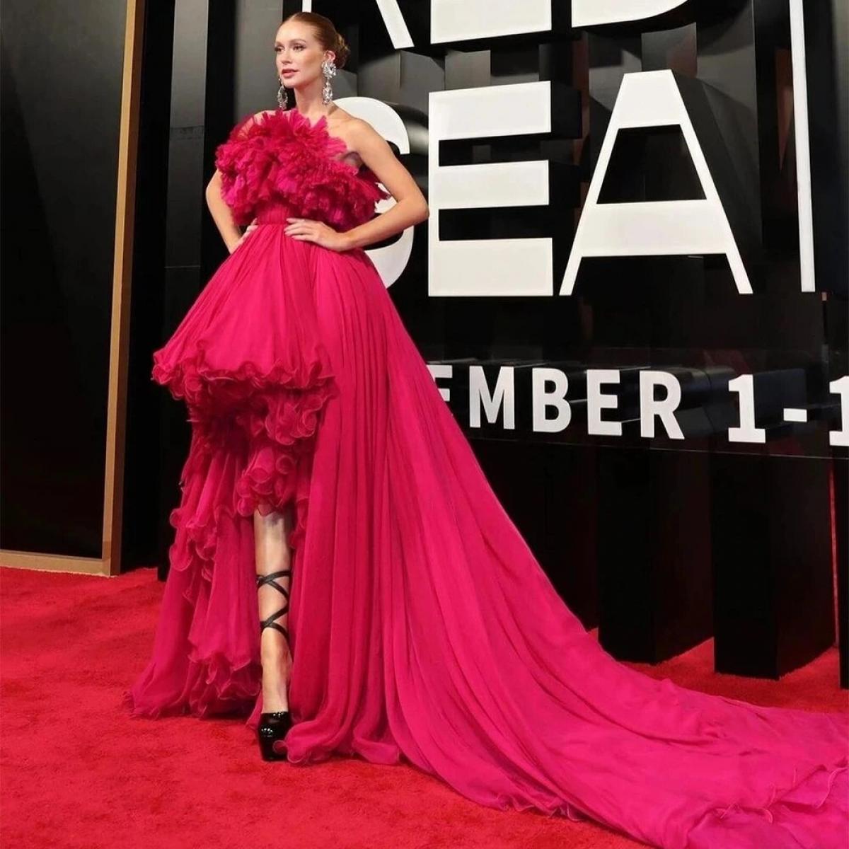 Celebrity occasion dresses sales