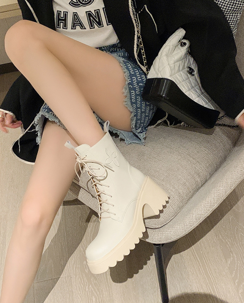 Botas martin de salto grosso de couro estilo doce e legal para