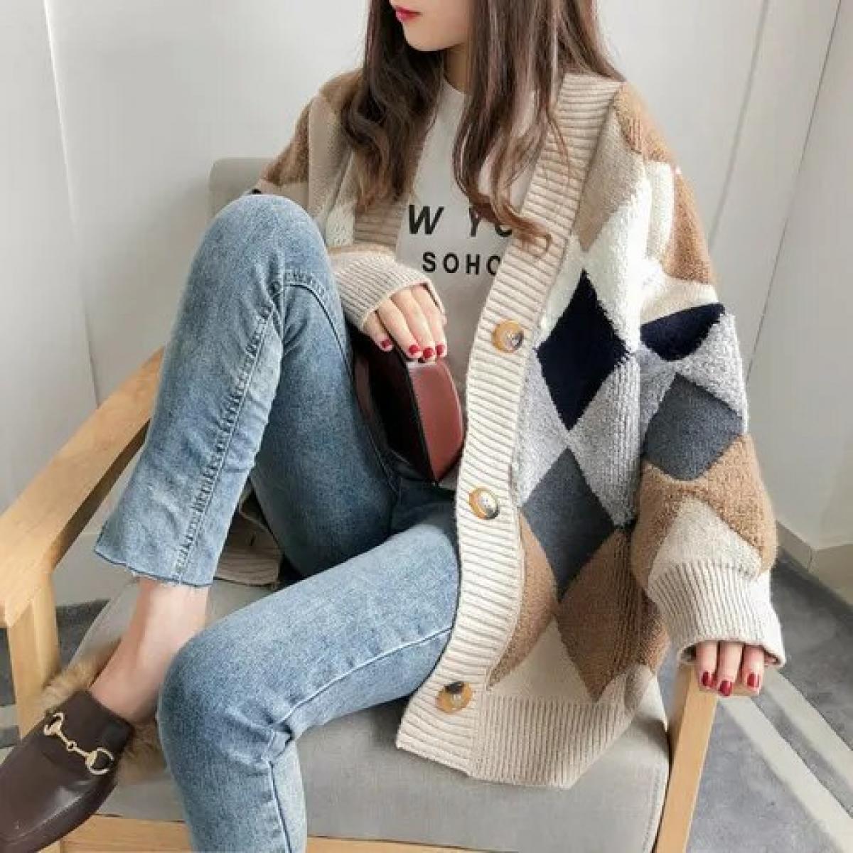 2023 Autumn Sweater Coat Female Loose  Knitted Cardigan Thick Long Sleeve Oversized Women's Sweaters