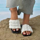 أحذية الشاطئ النسائية الفاخرة الناعمة من Sabot شباشب مسطحة الشرائح المنخفضة على الموضة 2023 حذاء الشاطئ الأساسي من مطاط روما الر