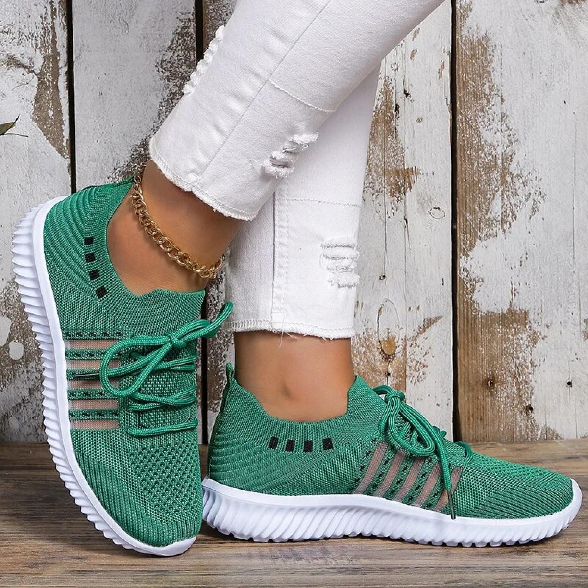 Women Casual Shoes Breathable Walking Mesh Lace Up Flat Shoes Running Sneakers For Women Tenis Feminino Plus Size 35 43