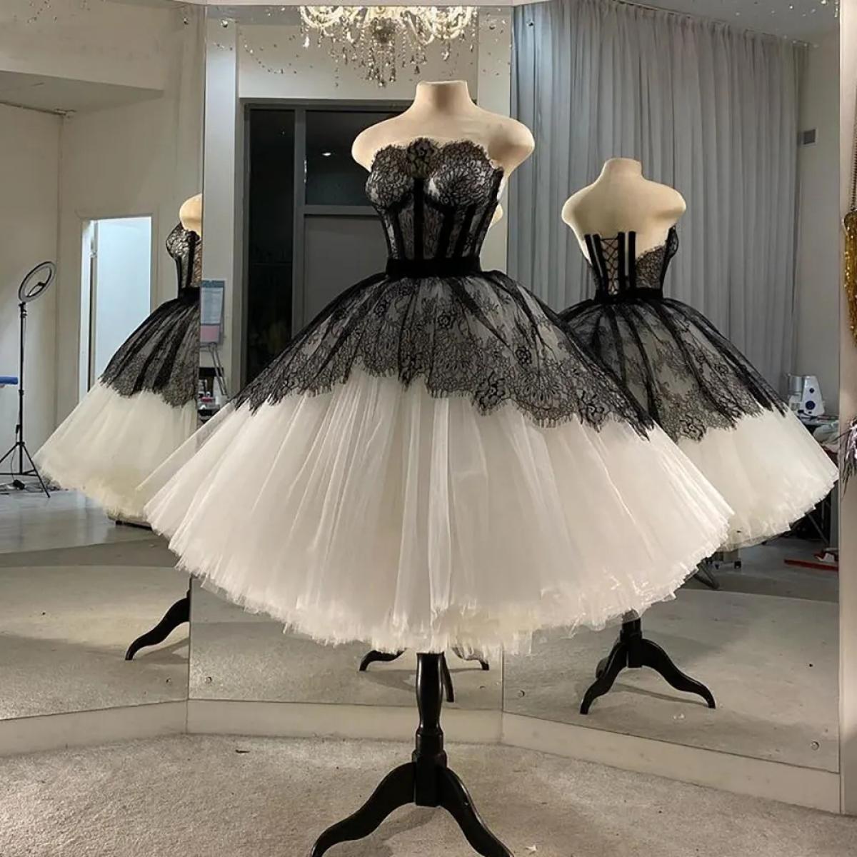 US 124.81 Simple Black Lace Tulle Short Prom Dresses Strapless Ball Gown Puffy Tulle Formal Dress Specia Description