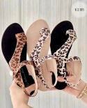  2022 New Summer New Fashion Comfortable Ladies Sandals Clip Toe  Flats