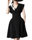 שמלה נקבה 2022 חדשה צרפתית רטרו בסגנון הפבורן שמלה שחורה דקה חצאית טמפרמנט עם צווארון V