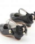 Zapatos de cuero de tacones altos para niñas Zapatos de princesa de boca poco profunda negros de moda