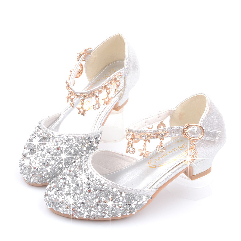 Tacones de niña sales de 8 años